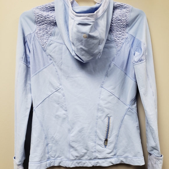 Lululemon alpine quarter zip size 8 - Picture 7 of 9